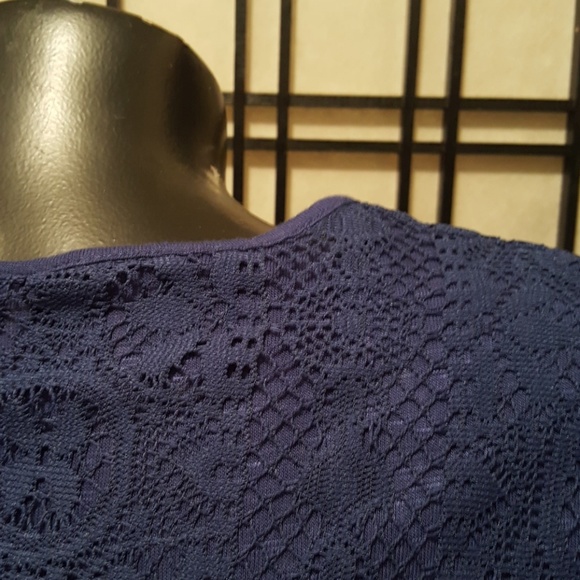 🌹 2-Layered  Top 🛍 - Picture 4 of 5